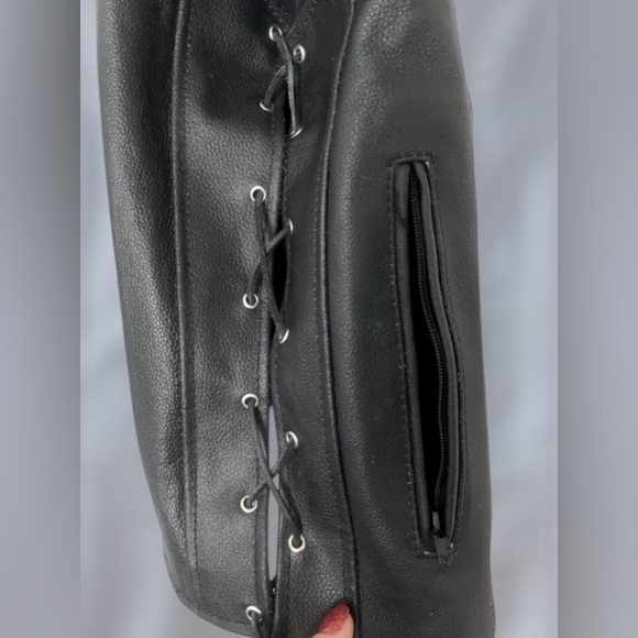 Alpha Cycle Gear Leather Vest - 5XL - Picture 3 of 6